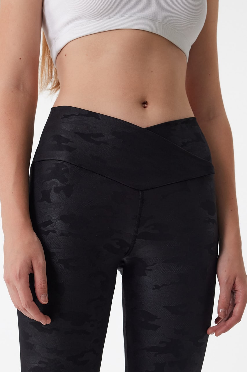 Camo Texture Detail Active Yoga Pants MEUAYP70
